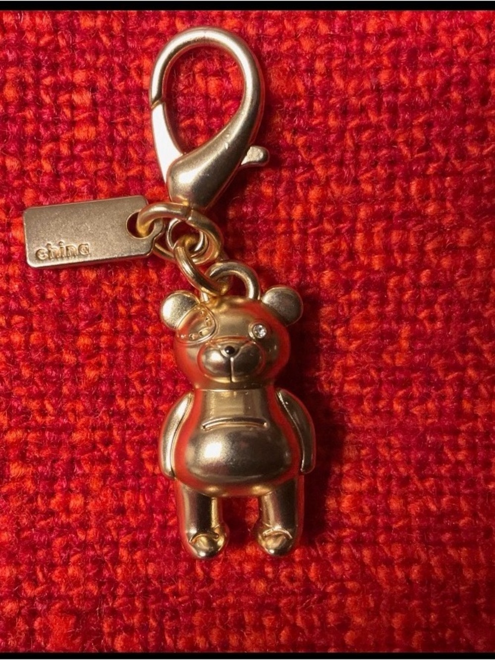 ❤️❤️❤️❤️Coach tiny teddy bear charm/wallet accessory❤️❤️❤️